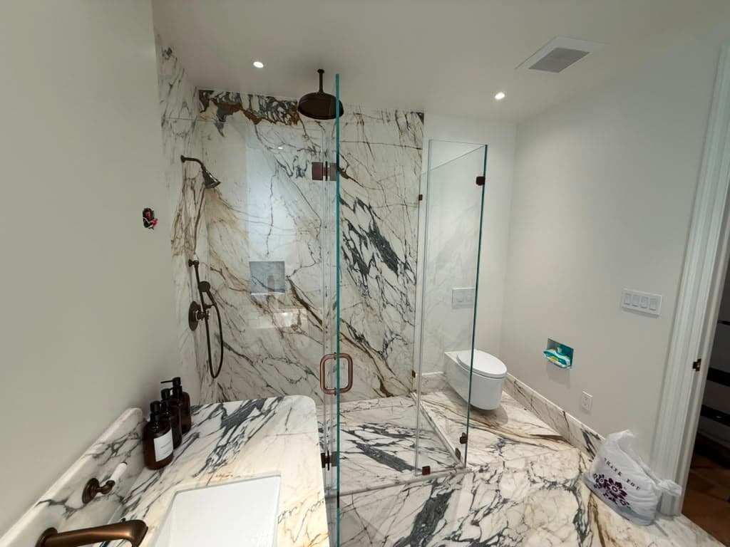 Corner Swing Door thumbnail 7